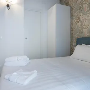  Apartment Italianway